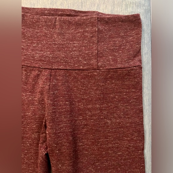 2/$25 Heather Burgundy Live Love Dream Sz Small Soft Leggings - Picture 5 of 6